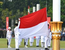 Paskibra Cirebon Kibarkan Bendera Setengah Tiang, Tuntut Keadilan untuk DF