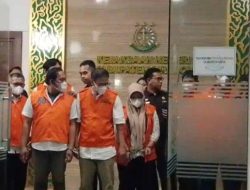 4 Orang di Cirebon Ditahan gegara Korupsi Pajak Desa Rp2,9 Miliar