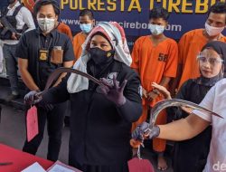 Gerombolan Bermotor Bacok Warga di Cirebon Barat