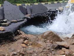 Pipa Utama Pecah di Plangon, Distribusi Air 30.000 Pelanggan PDAM Cirebon Terganggu