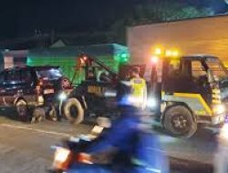 Kapolres Cirebon Kota Tangani Bus Patah As