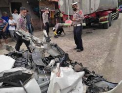 Truk Oleng Tabrak Cirebon, 1 Orang Tewas di TKP